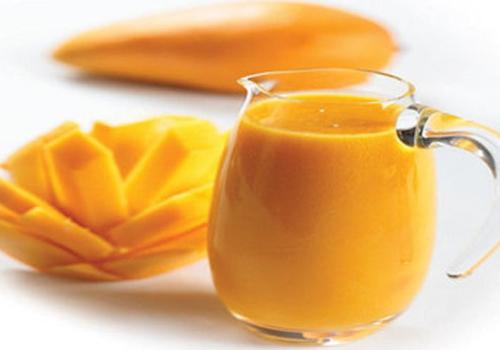 芒果榨汁放水还是牛奶 芒果榨汁最佳搭配