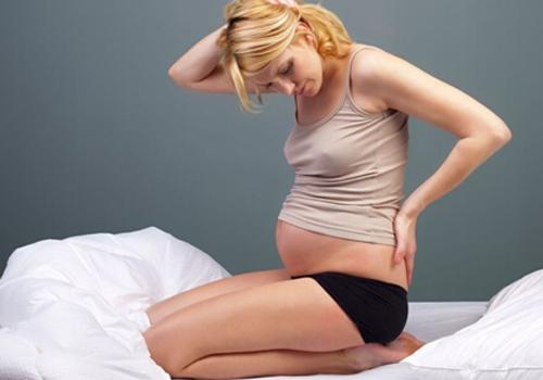 怀孕腿抽经是怎么回事 孕中期腿抽筋怎么办