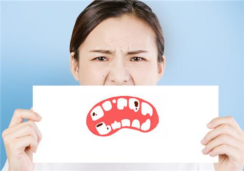蛀牙会引起慢性咽炎吗（蛀牙慢性炎症）