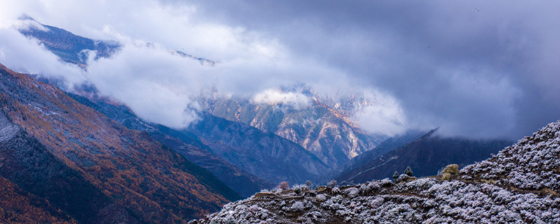 红军翻越的第一座大雪山是什么山 红军翻过的第一座雪山是什么山