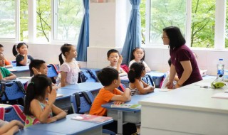 四年级下册数学怎样解决租船问题 四年级下册数学解决租船问题方法