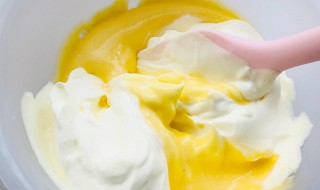 蛋黄制作冰激凌的方法（蛋黄冰激凌的做法视频）
