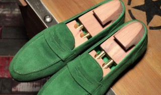 结婚为什么要穿绿色鞋子 结婚为什么要穿绿色鞋子,又难看又俗气