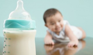 4个月婴儿不吃奶瓶妙招（不吃奶瓶专用神器）