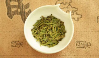 西湖龙井是绿茶吗（西湖龙井茶是绿茶吗）