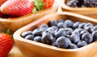 蓝莓能和火龙果同时吃吗 蓝莓和火龙果可以一起吃