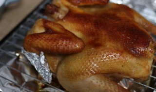 木炭烤鸡的腌制方法和配料（木炭烤鸡的腌制方法和配料）