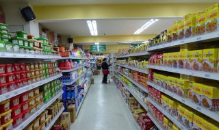 超市商品陈列原则（超市商品陈列原则8大线）