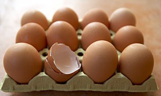 一斤鸡蛋大概多少个（一斤土鸡蛋大概多少个）