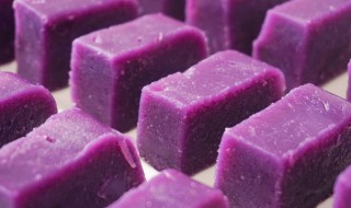 怎样做软糯的紫薯凉糕好吃（最简单紫薯糕的做法）