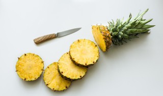 菠萝的食用方法（菠萝的食用方法图片）