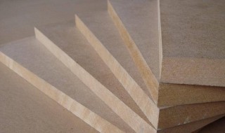 密度板是什么材料做的（纤维板密度板是什么材料做的）