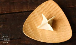 方形饺子皮的简单包法 方形饺子皮的简单包法教程