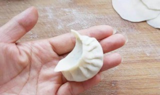 最简单的包饺子手法（饺子怎么包简单又好看）