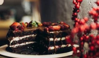 巧克力海绵蛋糕卷的做法和配方 巧克力海绵蛋糕卷的做法和配方视频