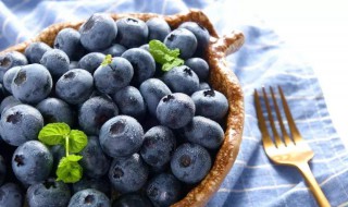 蓝莓吃多了会怎么样（蓝莓吃多了会怎么样?）