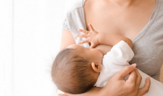 母乳喂养方法（正确的母乳喂养方法）