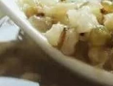 吃薏米绿豆粥的功效和好处 吃薏米绿豆粥有什么作用