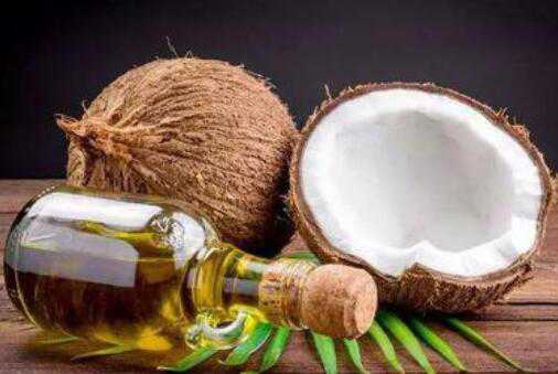 椰子精油的功效与用法（椰子油精油的功效与用法）