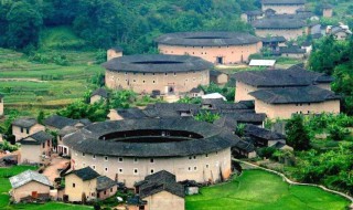 福建土楼的历史背景（福建土楼的历史背景和基本现状）