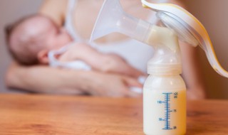 母乳放冰箱隔夜可以吗 晚上挤的母乳放冰箱第二天可以喝吗