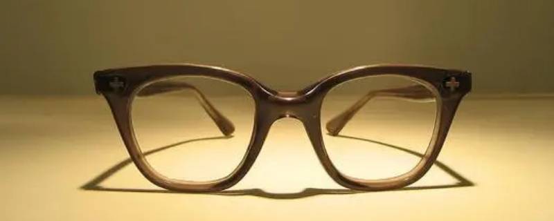 聚焦眼镜和普通眼镜有什么区别 多聚焦眼镜和普通眼镜区别