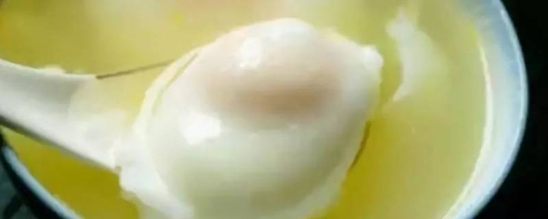 荷包鸡蛋怎么做鸡蛋不散（荷包蛋怎么做不散开）