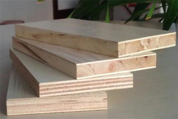 大芯板是什么板材 大芯板和生态板的区别