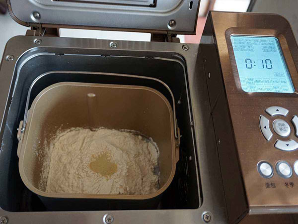 面包机怎么用 东菱面包机怎么用
