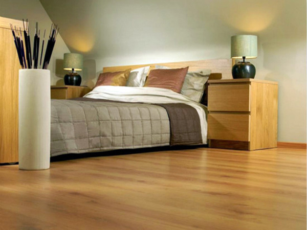 强化和软木地板选购诀窍 怎样选强化木地板质量好坏