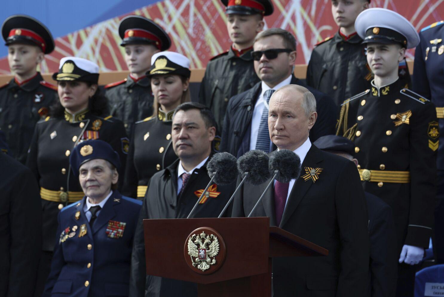 俄乌紧张局势下的红场大阅兵：普京说了啥？有哪些看点？