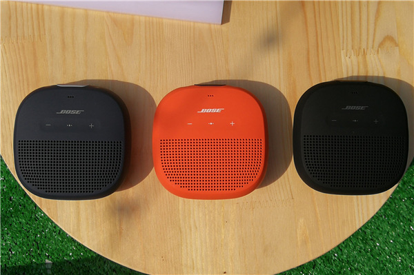 SoundLink Micro在连接交流电源时音响不启动怎么办