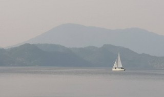 久晴大雾必阴久雨大雾必晴的意思 久晴大雾必阴久雨大雾必晴扩展资料