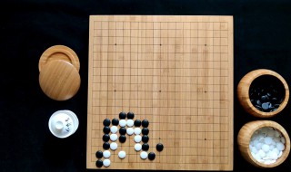 围棋有多少个交叉点（围棋有多少个棋子）