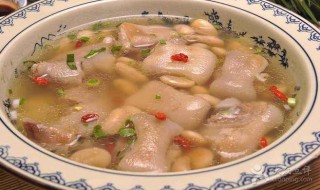 猪蹄芸豆莲藕汤的做法 猪蹄和芸豆炖汤怎么做?