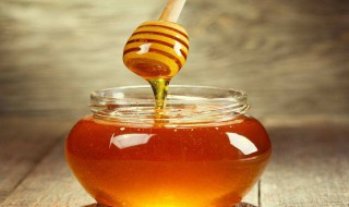 蜂蜜不能和哪些食物同食 蜂蜜不能与那些食物一起吃