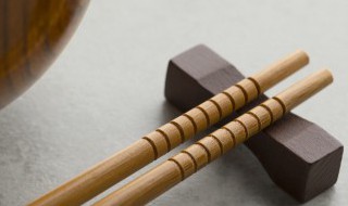 新竹筷子使用前怎么处理 新竹筷子使用前怎么处理更耐用