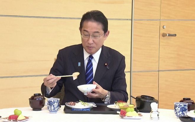 针对核污染水排海问题，日本首相岸田文雄被市民团体检举
