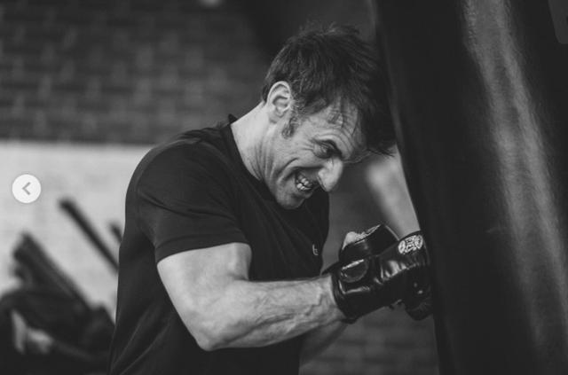 马克龙拳击写真秀“男子气概”（马克马龙）